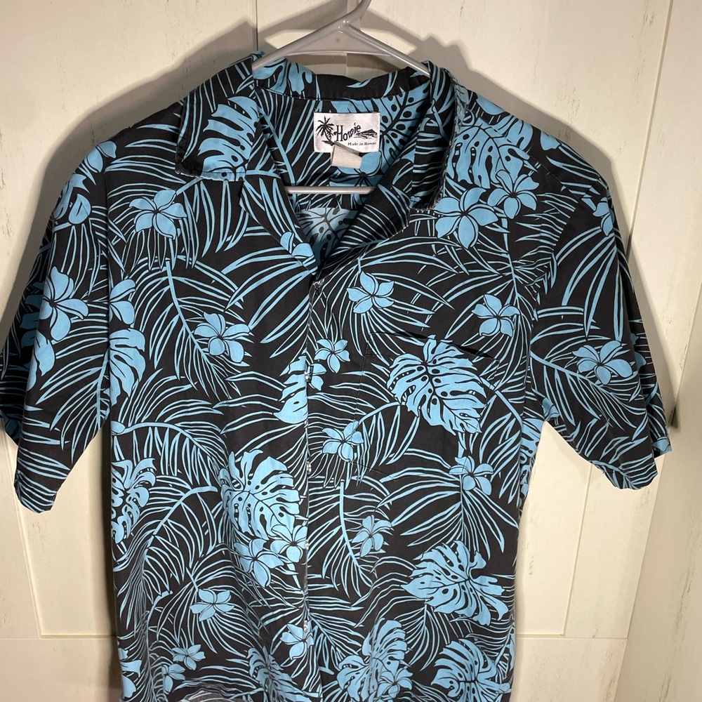 Howie brand Hawaiian shirt MADE IN HAWAII blue tropical print button down
